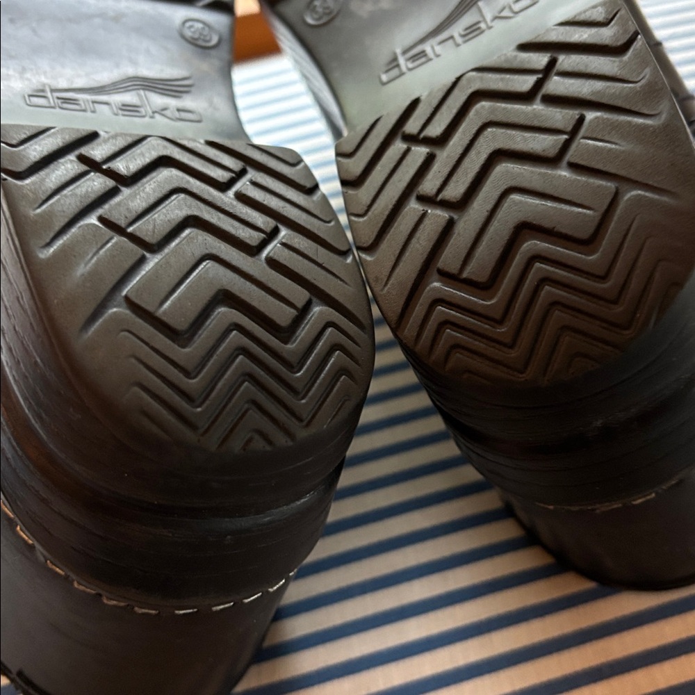 Dansko Clogs - Picture 5 of 6